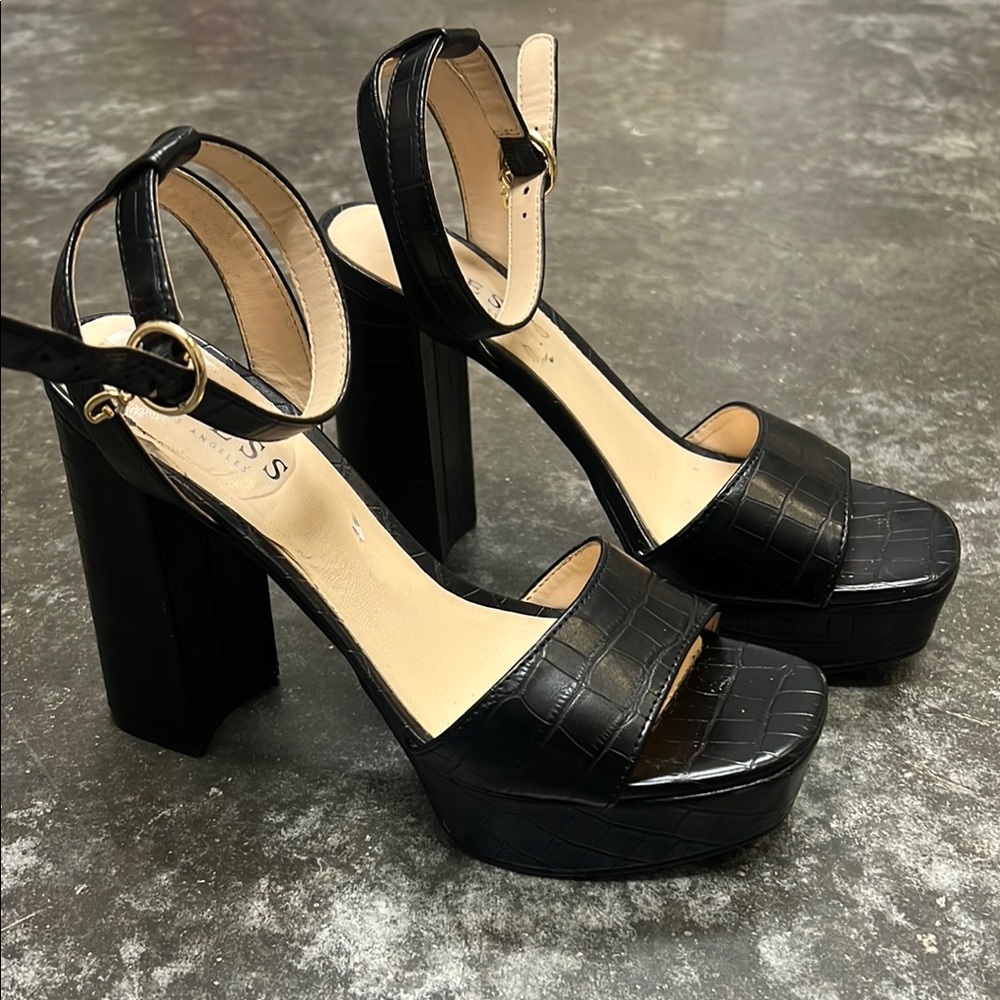 Guess Wgestrore Platform Chunky Heels